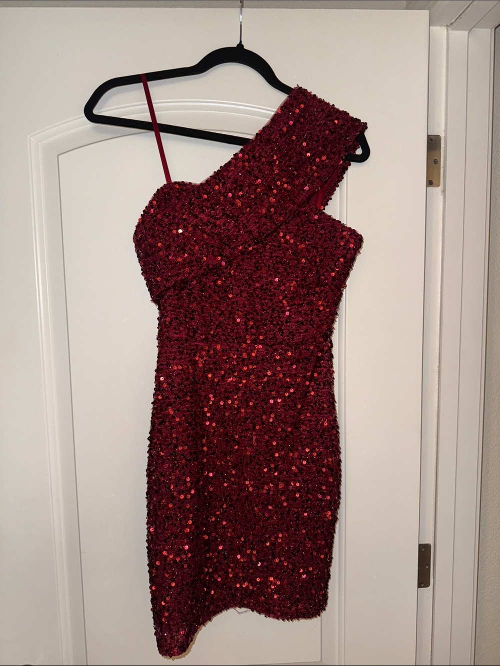 GB Red One-Shoulder Sequin Mini Dress